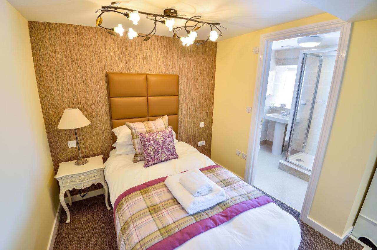 The George Hotel Axminster Ngoại thất bức ảnh